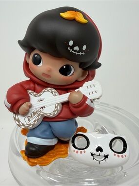DIMOO MIGUEL RIVERA Popmart DIMOO WORLD OF PIXAR Series Vinyl Figure COCO